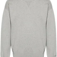 Джемпер с вышитым логотипом