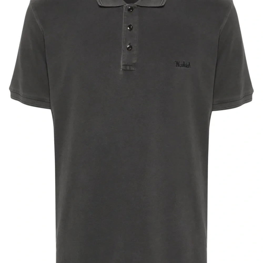 Рубашка поло с вышитым логотипом