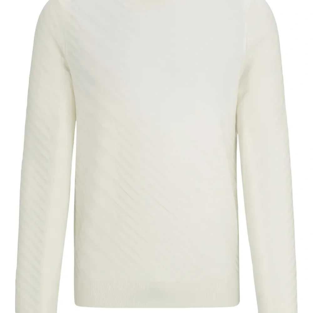 Свитер с узором