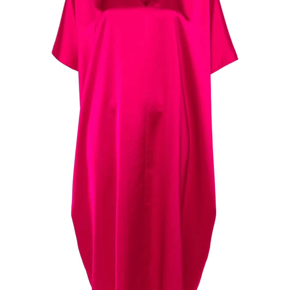 Атласное платье-трапеция длины миди