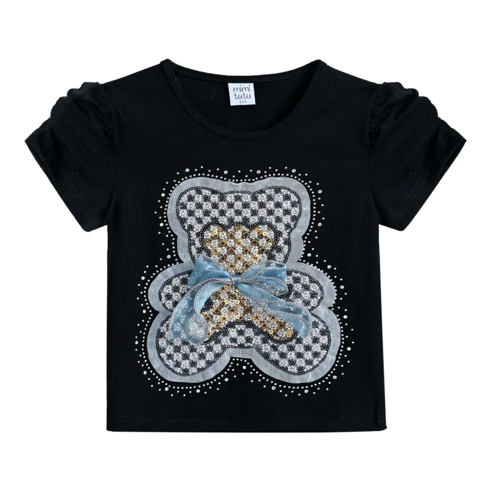 Футболка с аппликацией