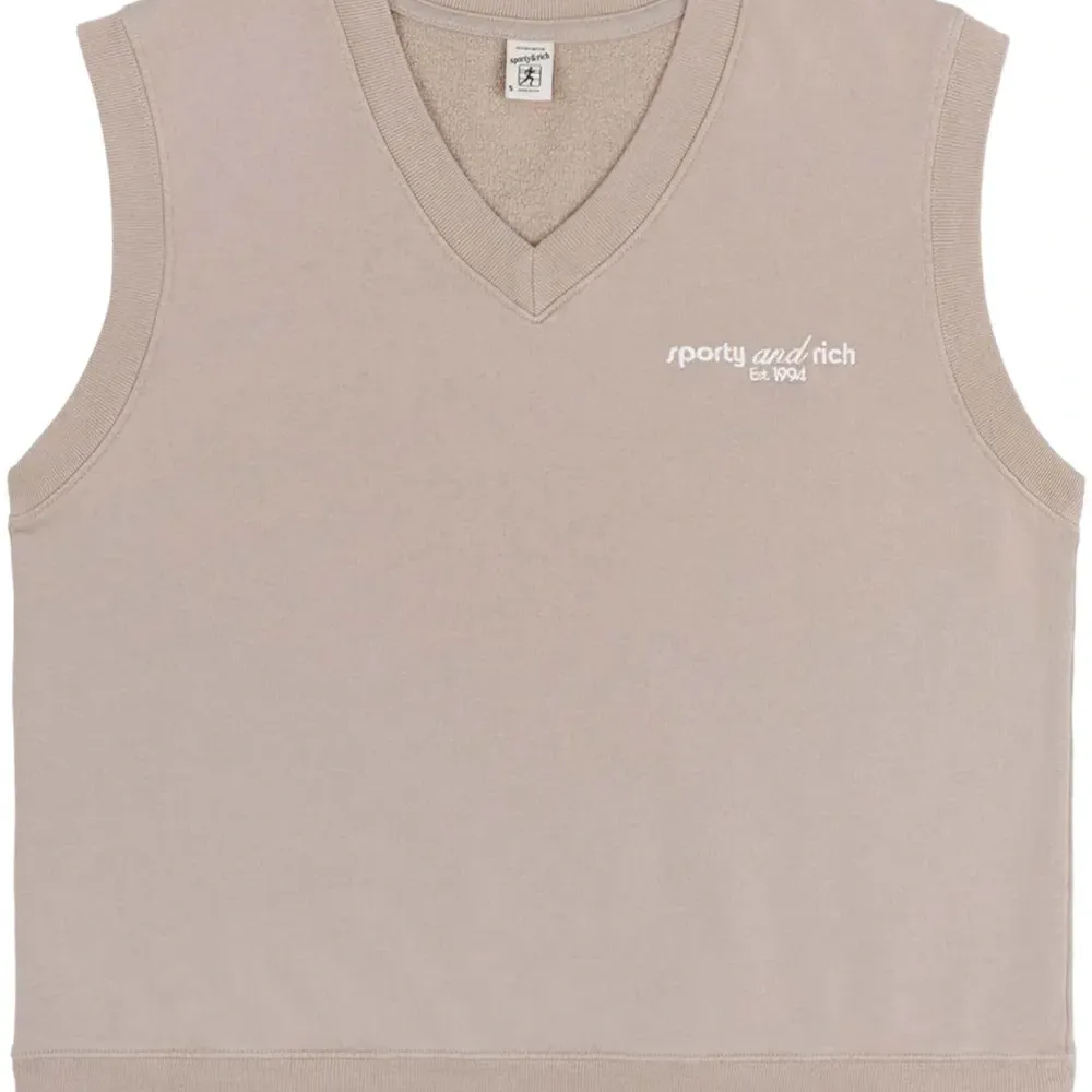 Топ Tank с вышитым логотипом