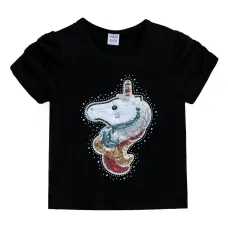 Футболка с аппликацией