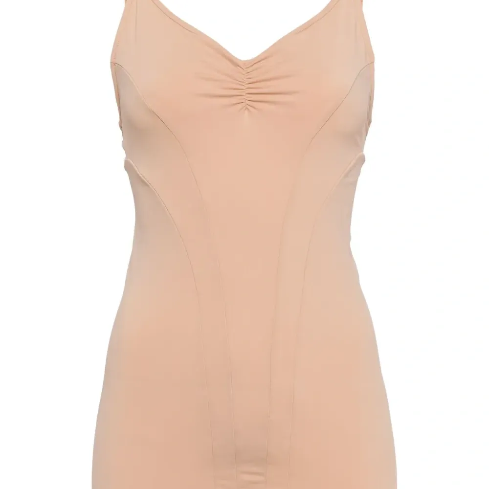 Топ с V-образным вырезом и сборками