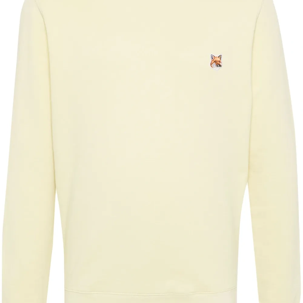 Толстовка с нашивкой