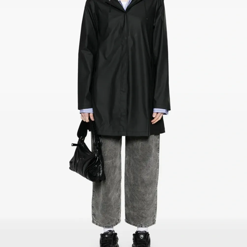 Парка с капюшоном Парка с капюшоном