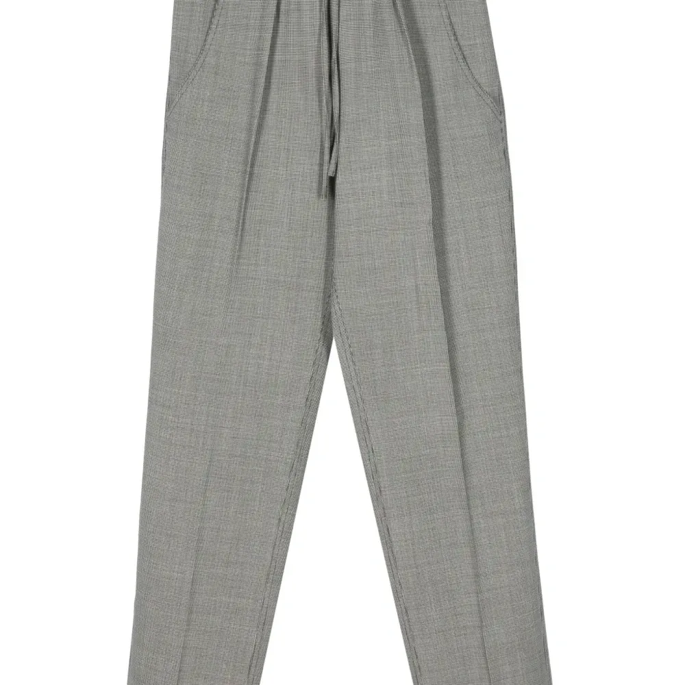 Зауженные брюки Liska в ломаную клетку