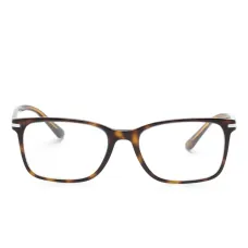 Очки в прямоугольной оправе