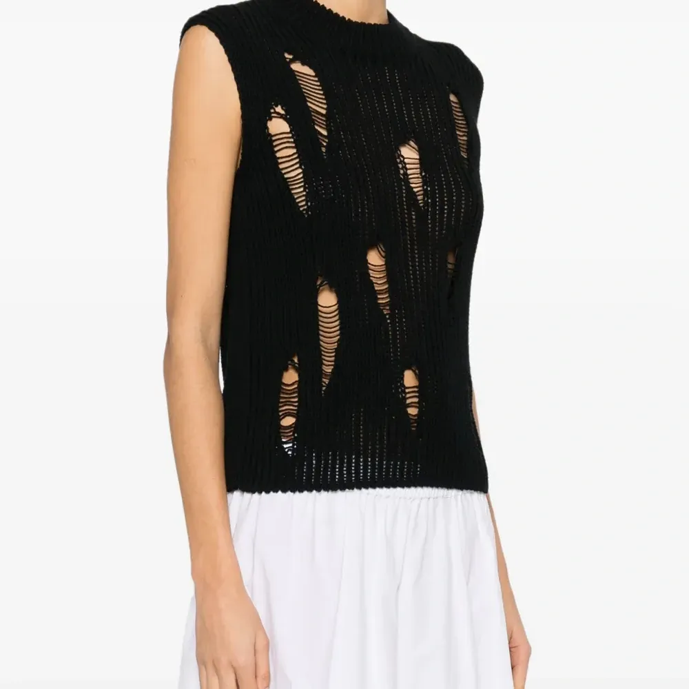 Топ с эффектом потертости