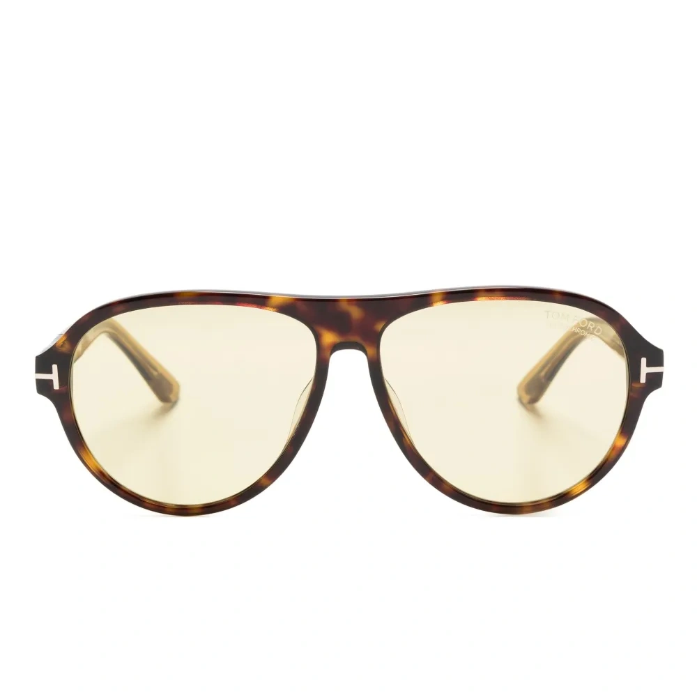 Солнцезащитные очки Quincy в массивной оправе