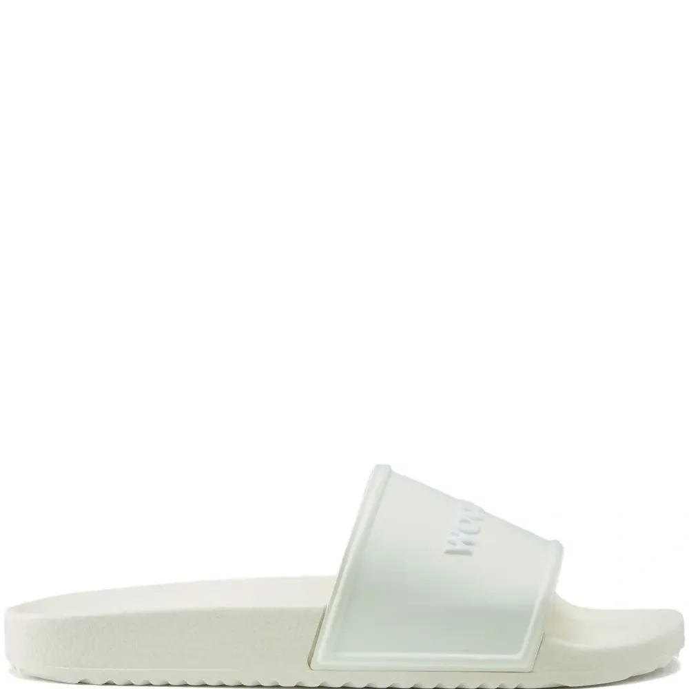 Шлепанцы с тисненым логотипом