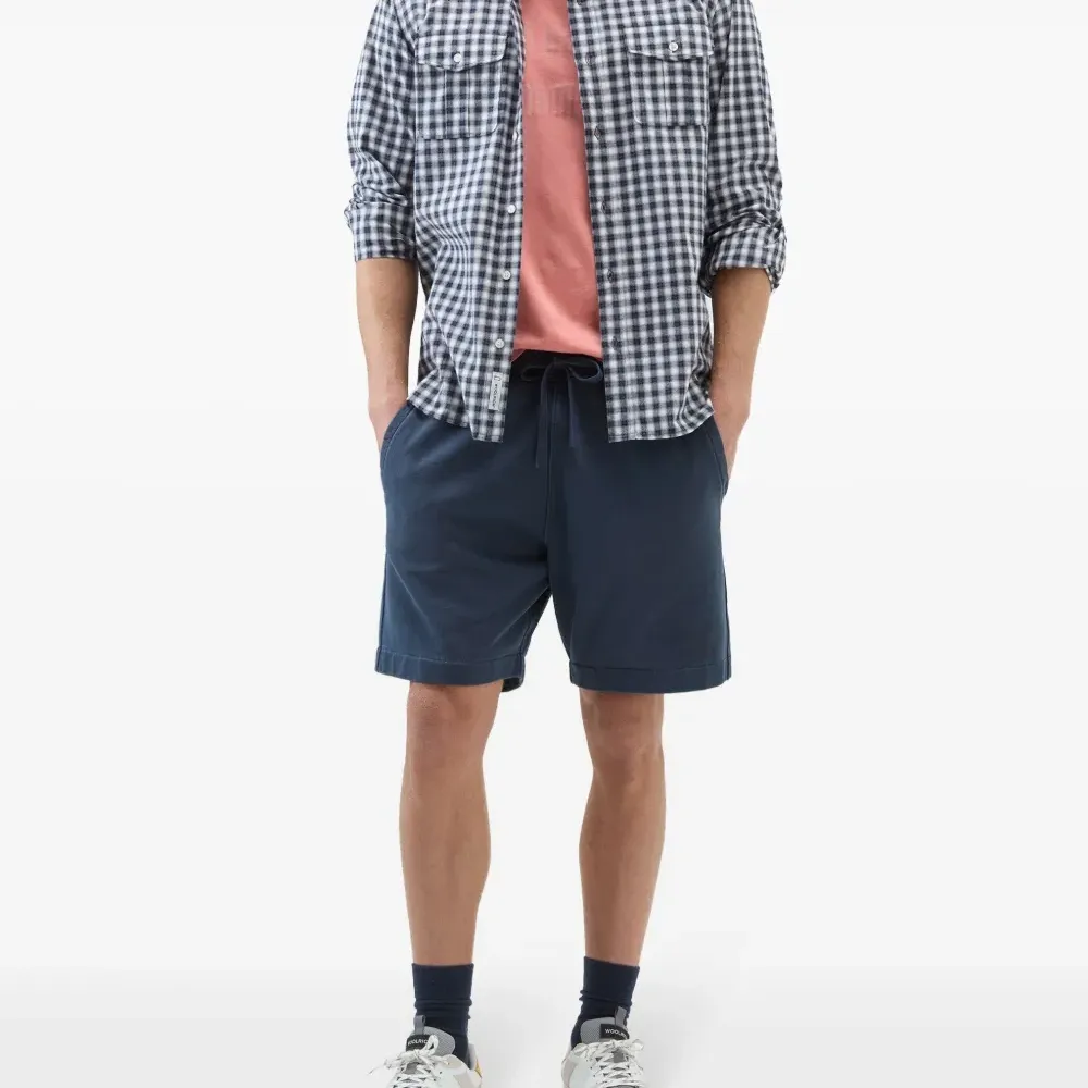 Футболка с логотипом