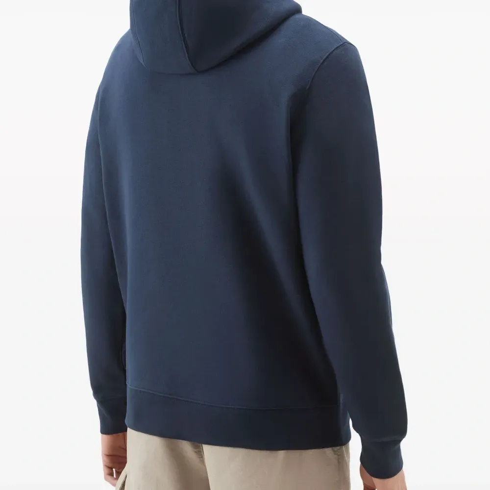 Худи с вышитым логотипом