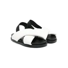 Сандалии с перекрестными ремешками