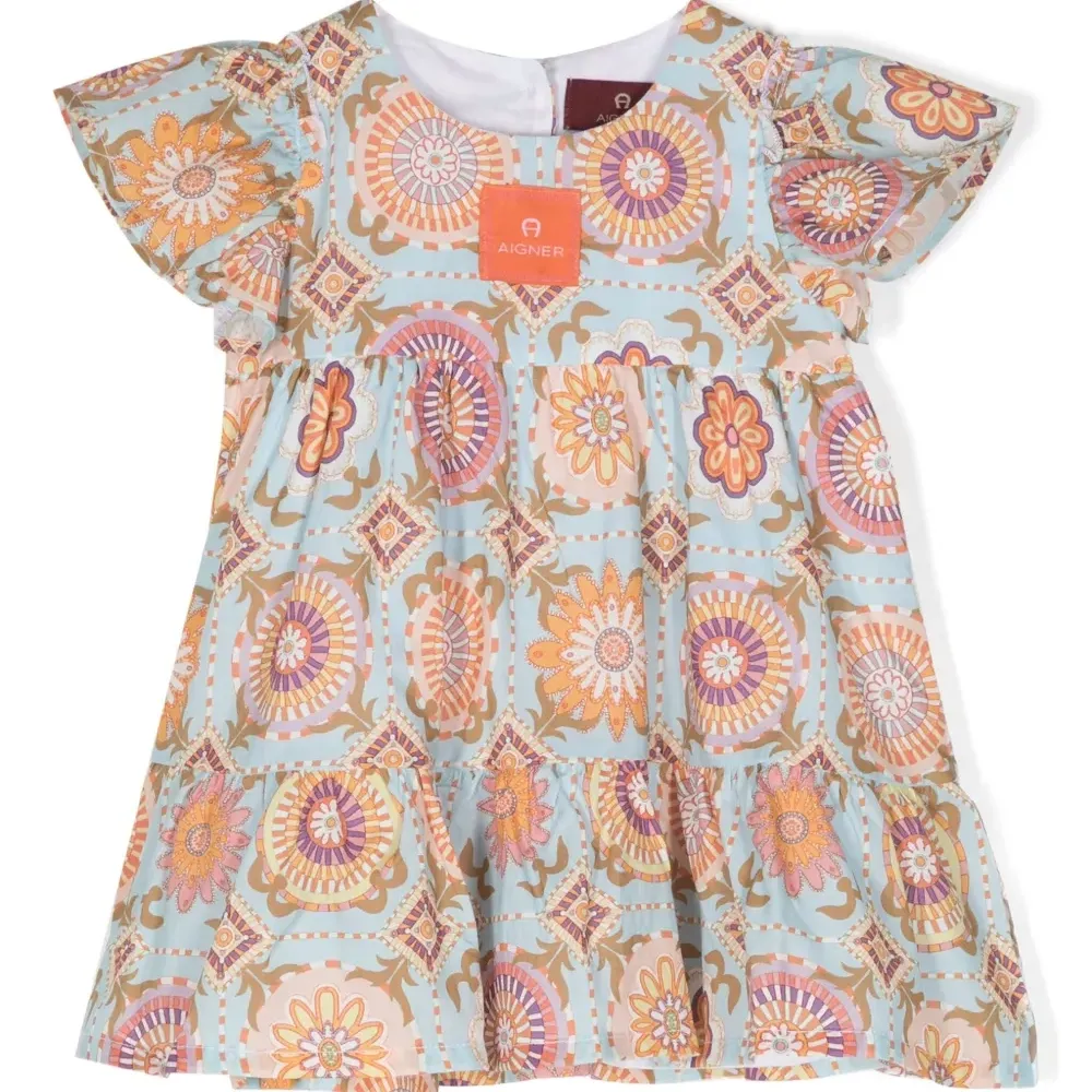 Платье с графичным принтом