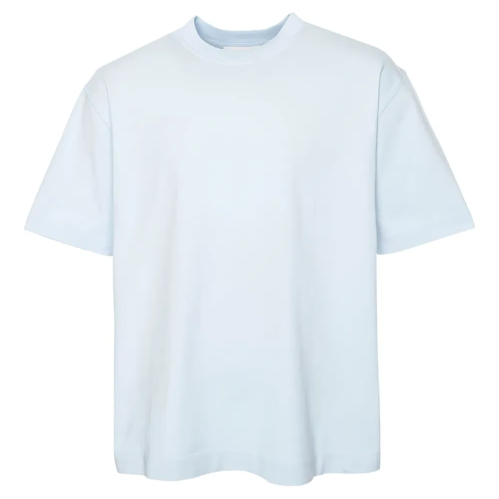 Футболка с тисненым логотипом