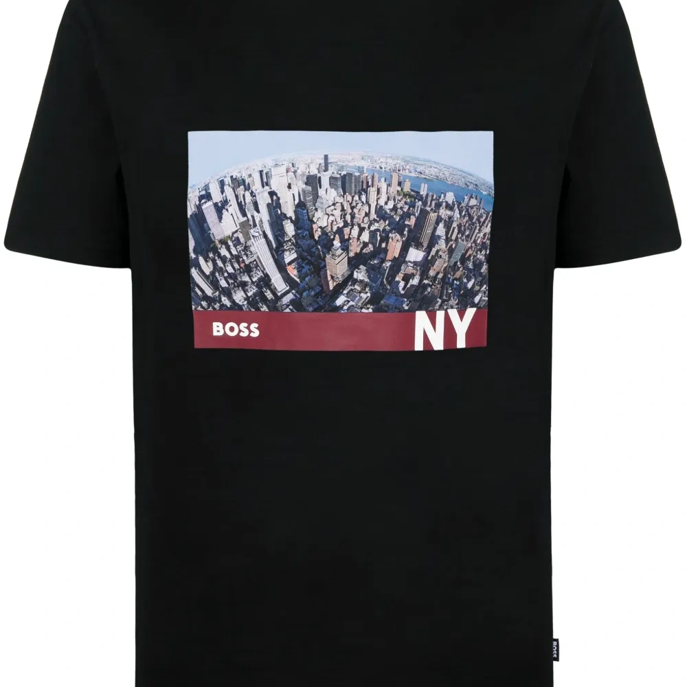 Футболка с графичным принтом