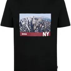 Футболка с графичным принтом Футболка с графичным принтом