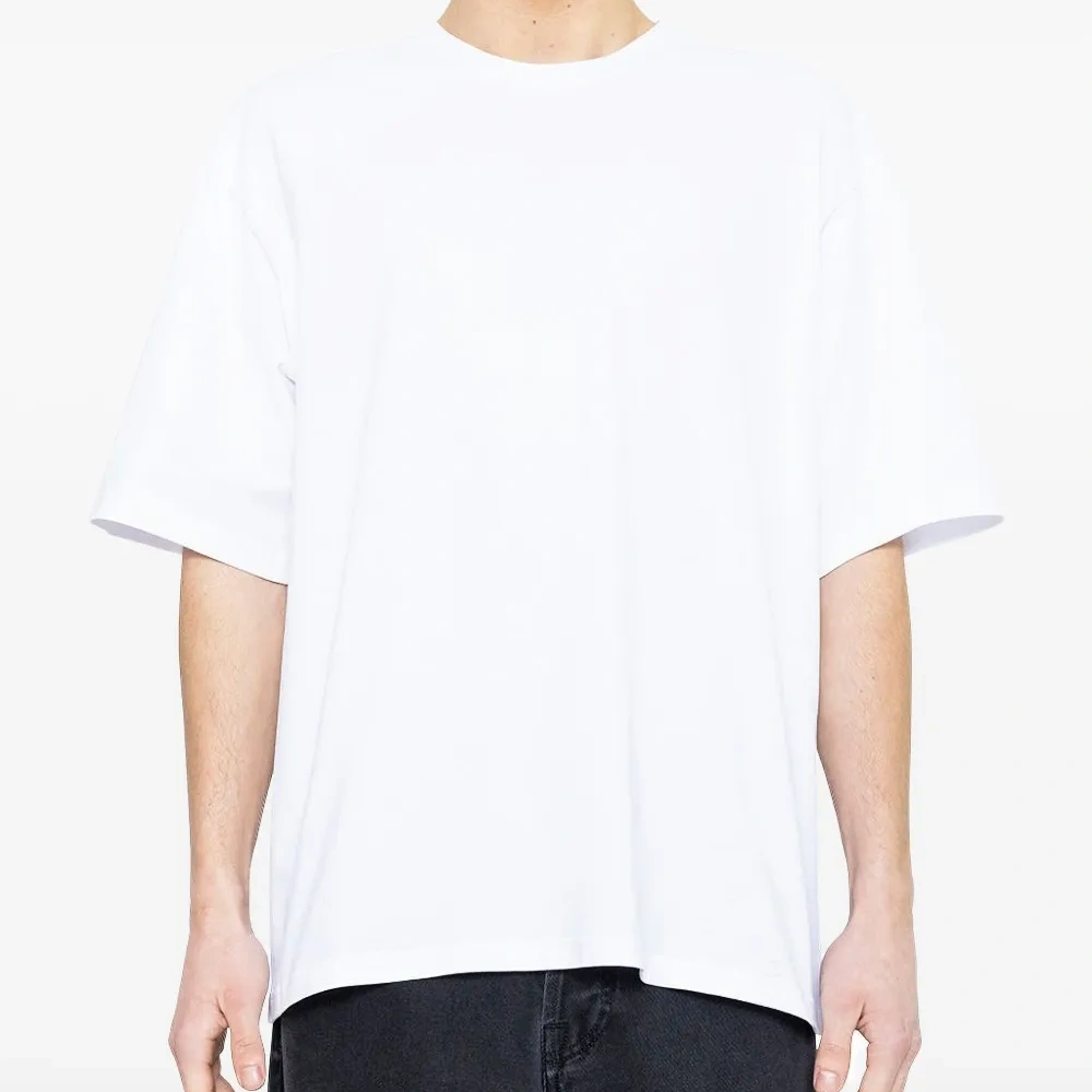 Футболка с круглым вырезом