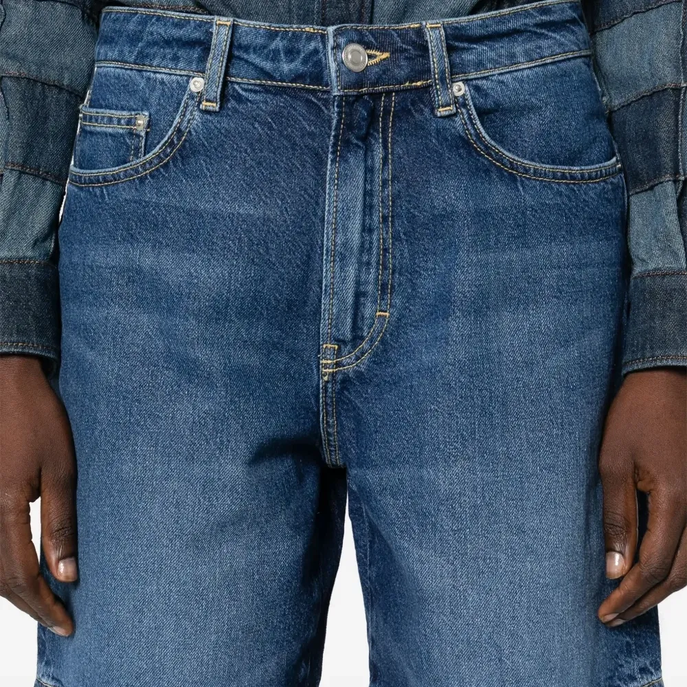 Джинсовые шорты с завышенной талией