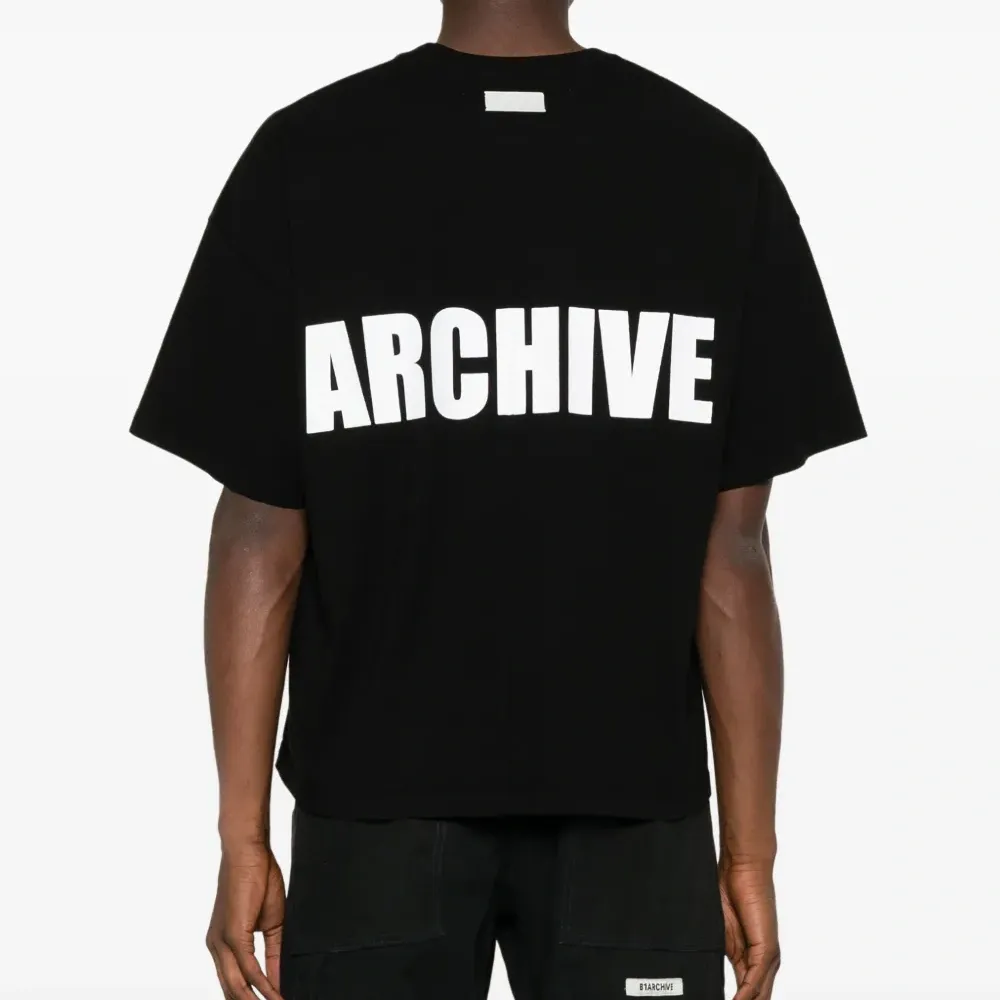 Футболка с логотипом Футболка с логотипом