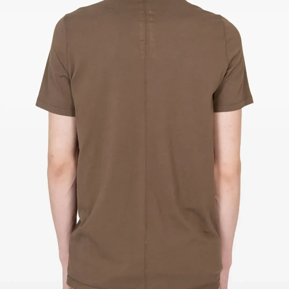 Футболка с круглым вырезом