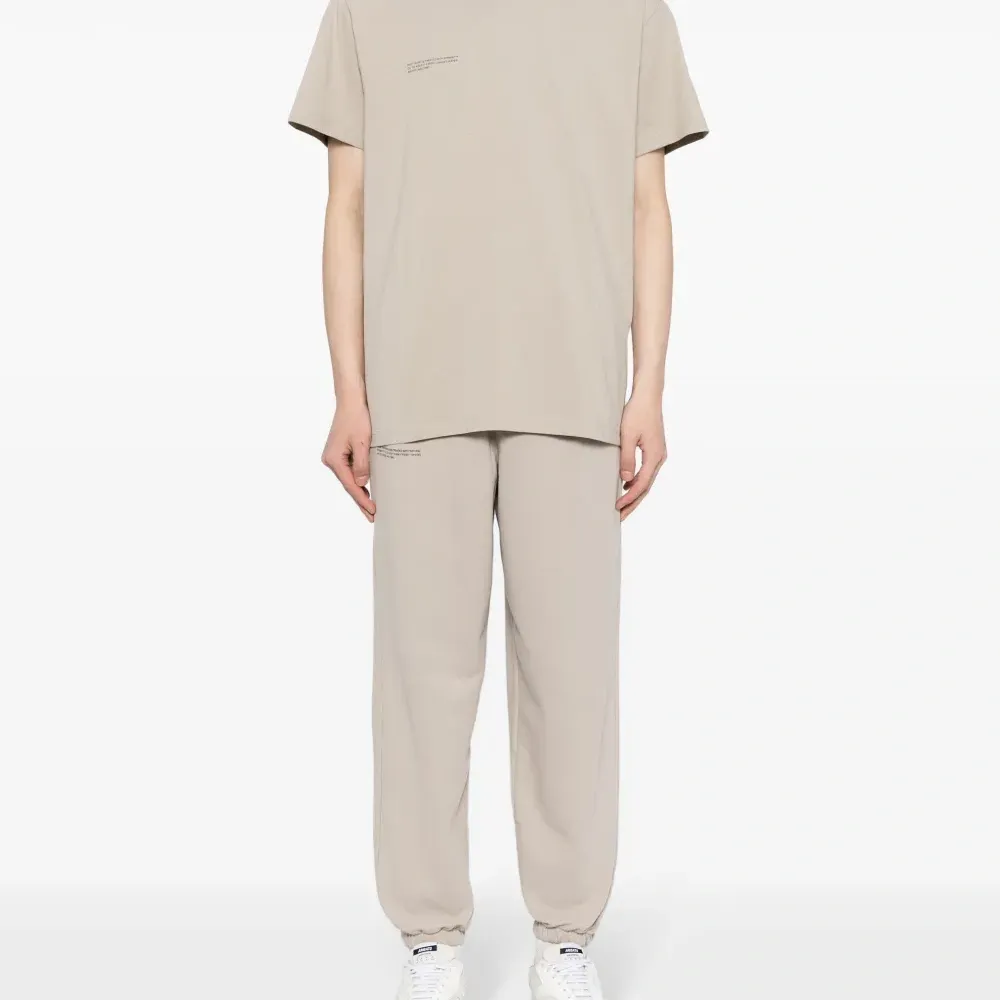 Футболка из органического хлопка с логотипом