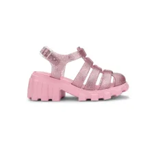 Сандалии с пряжками