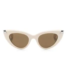 Солнцезащитные очки Punk Rivet в оправе 'кошачий глаз' Солнцезащитные очки Punk Rivet в оправе 'кошачий глаз'