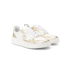 Кроссовки с логотипом