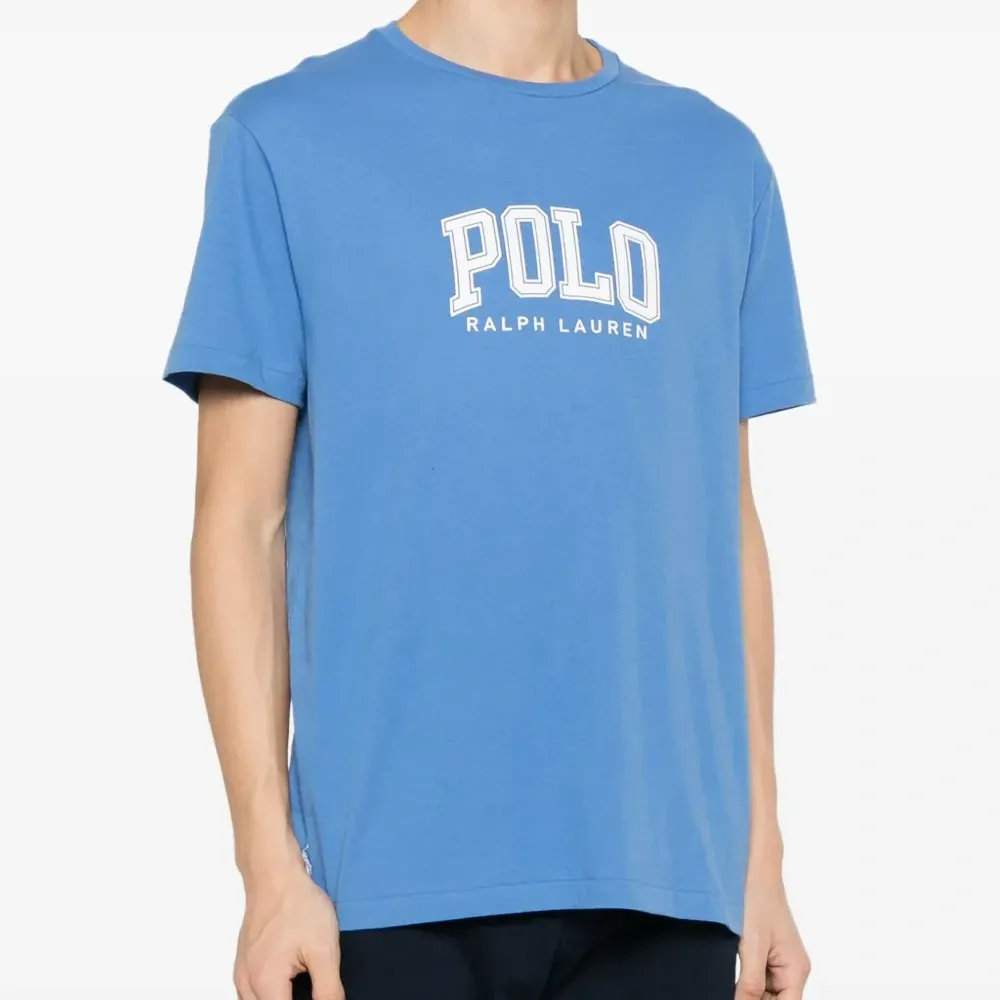 Футболка с логотипом Футболка с логотипом