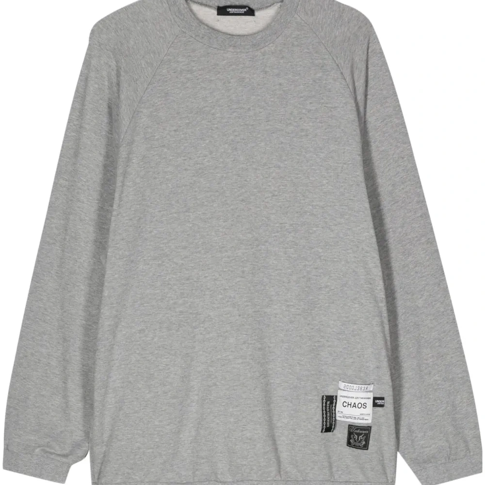 Толстовка с нашивкой-логотипом