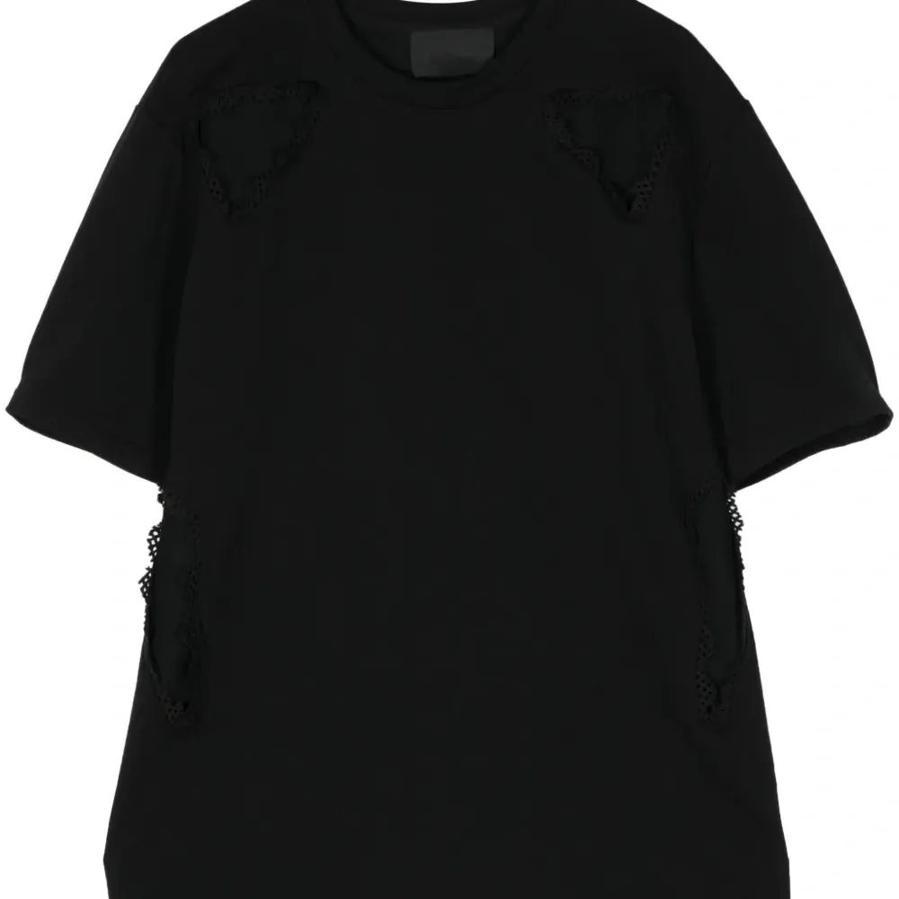 Футболка с круглым вырезом