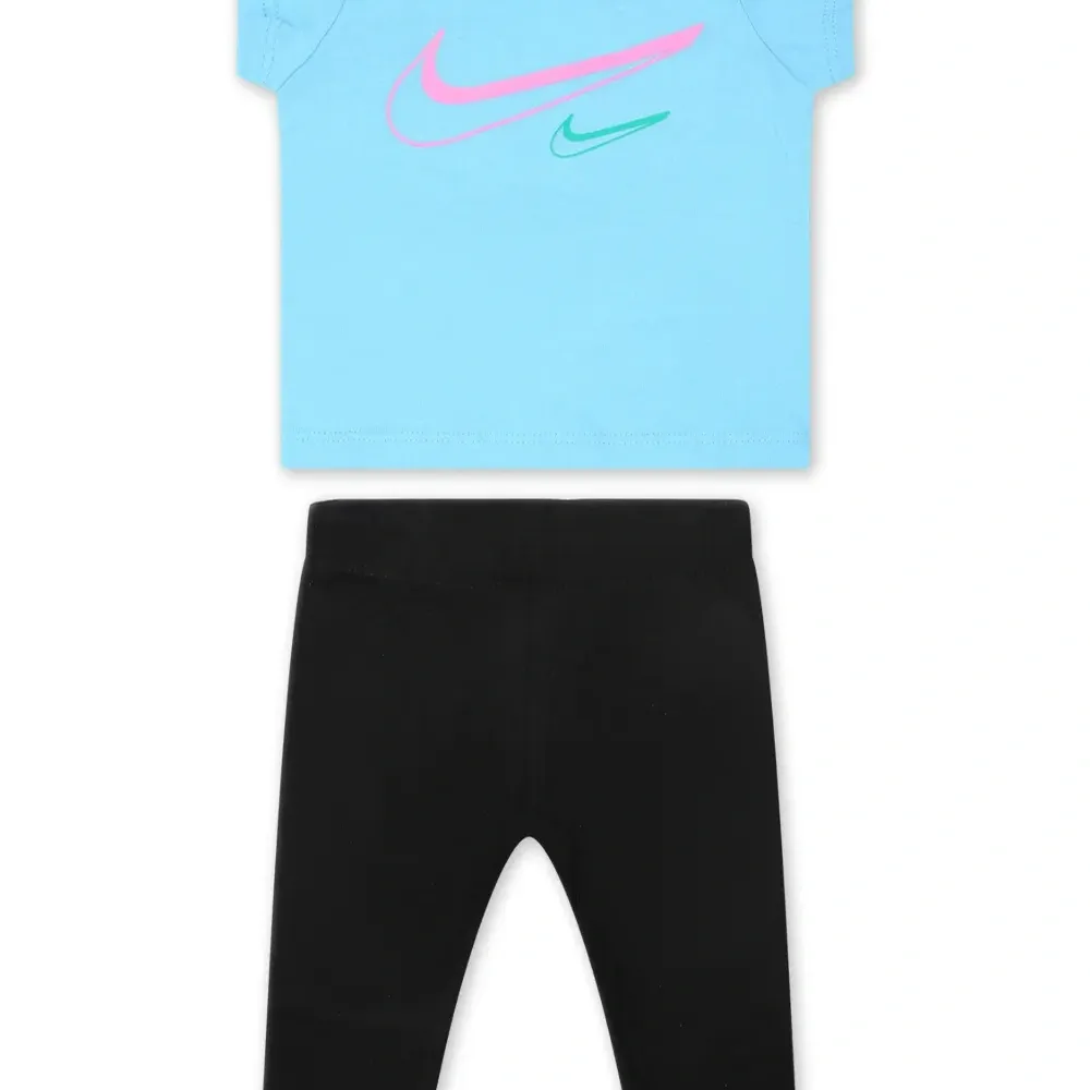 Комплект из топа и брюк с логотипом Swoosh