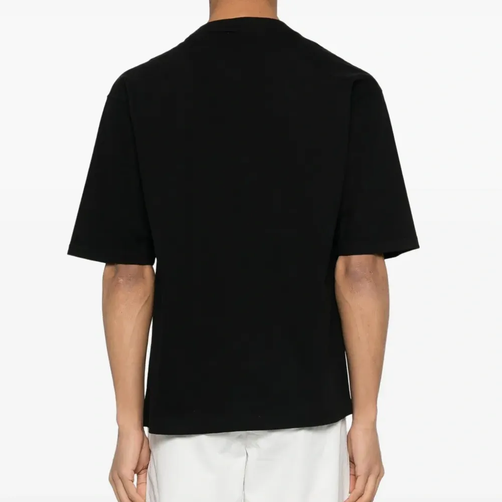 Футболка с круглым вырезом