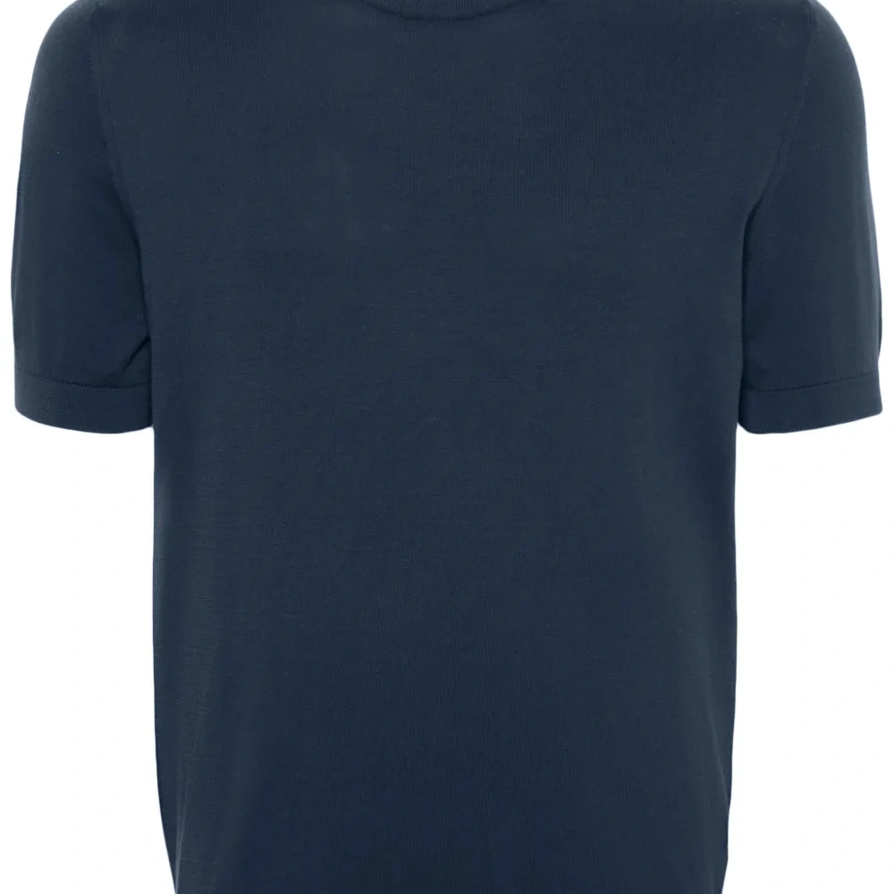 Футболка тонкой вязки