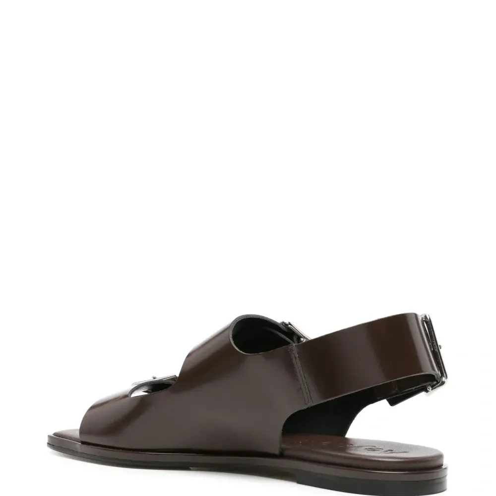 Сандалии с пряжками Сандалии с пряжками