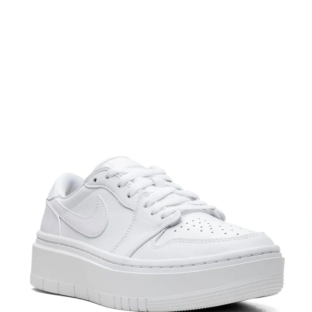 Кроссовки Air Jordan 1 'Triple White'