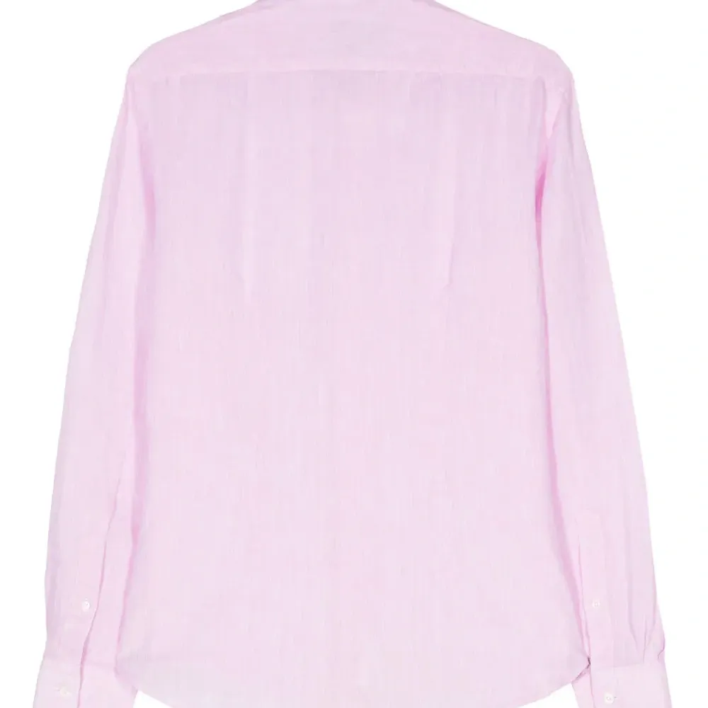 Льняная рубашка с длинными рукавами