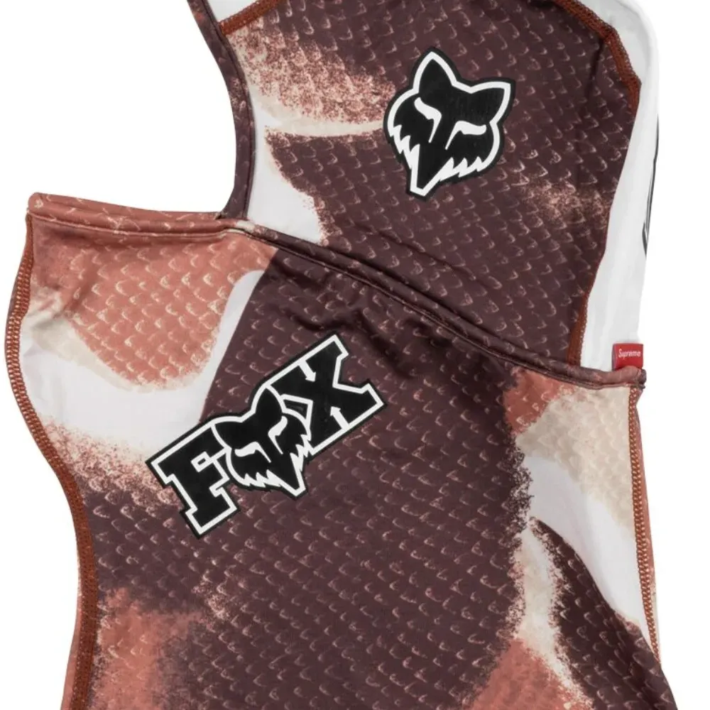 Легкая балаклава из коллаборации с Fox Racing