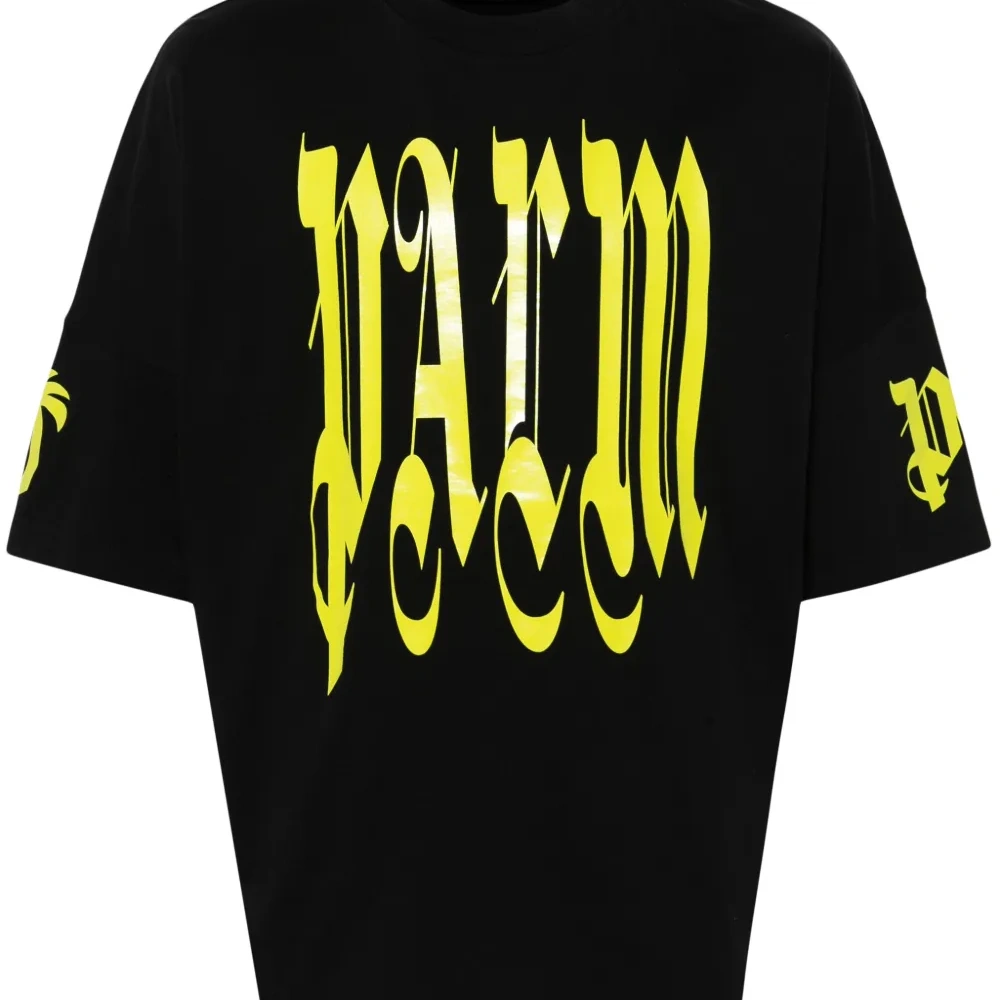 Футболка с логотипом