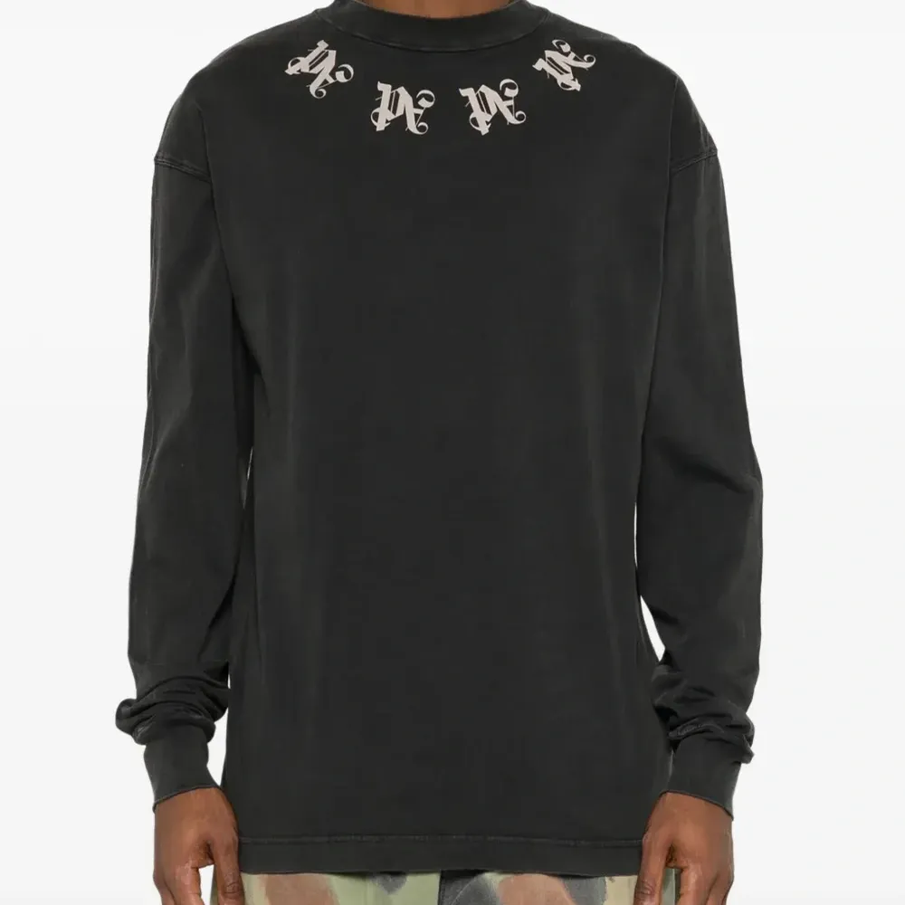 Футболка с монограммой