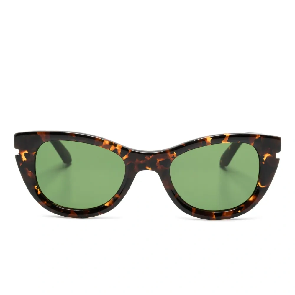 Солнцезащитные очки в оправе 'кошачий глаз' Солнцезащитные очки в оправе 'кошачий глаз'