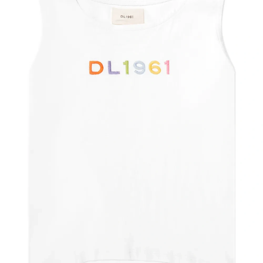 Топ с вышитым логотипом