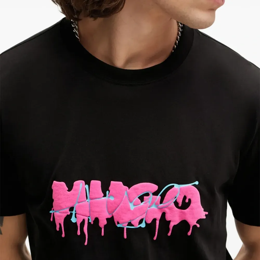 Футболка с логотипом