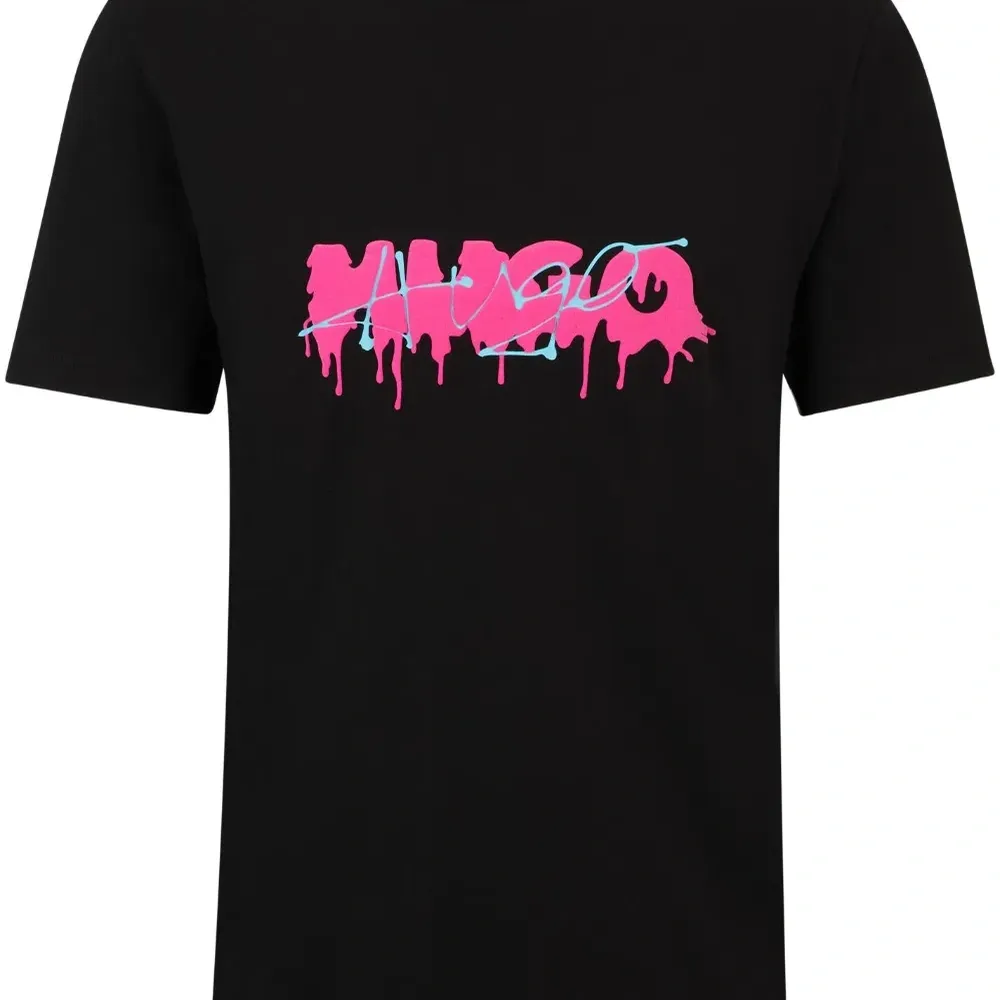 Футболка с логотипом