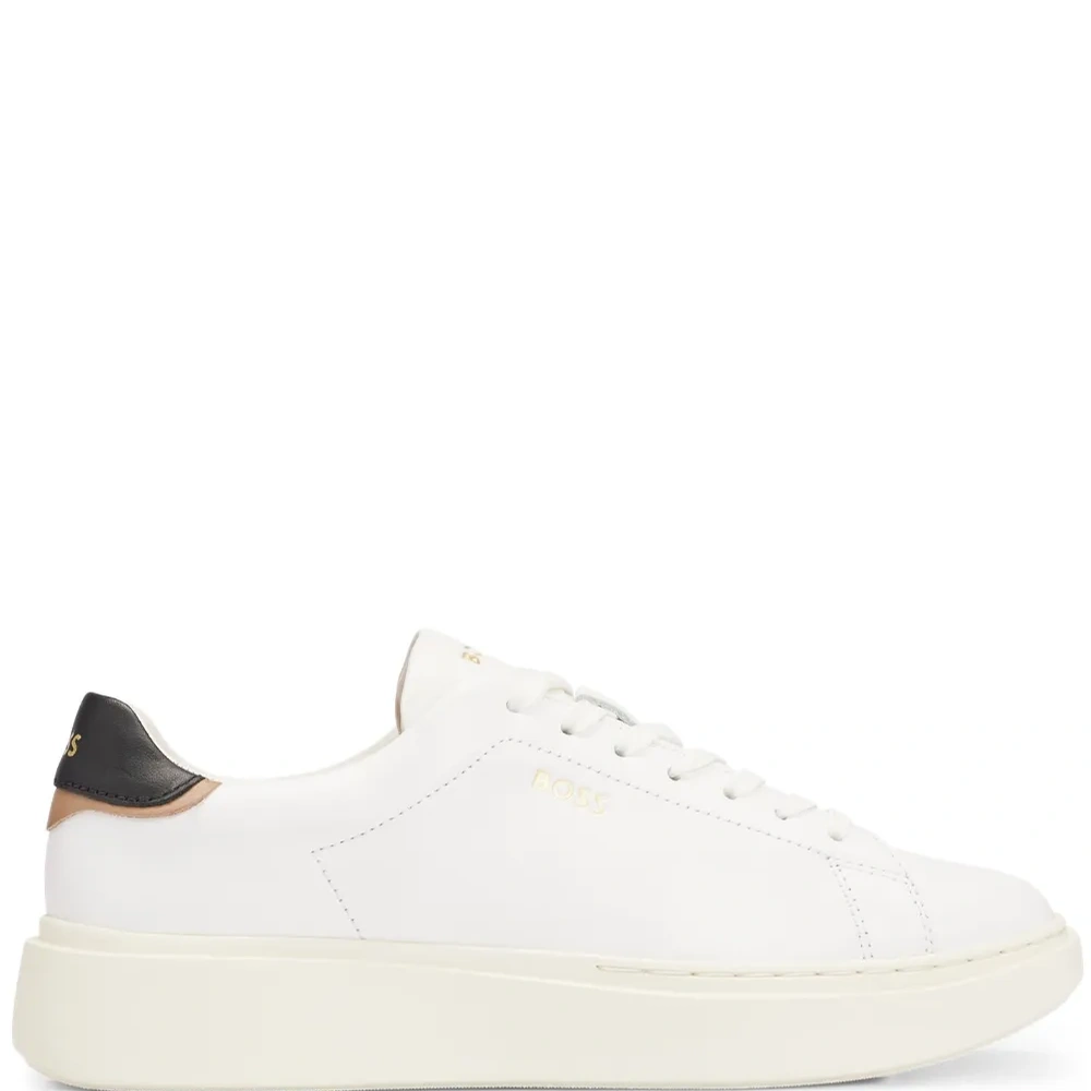 Кроссовки с тисненым логотипом