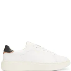 Кроссовки с тисненым логотипом