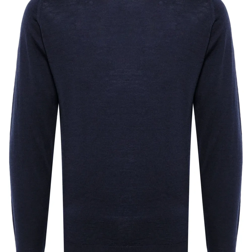 Джемпер тонкой вязки с высоким воротником