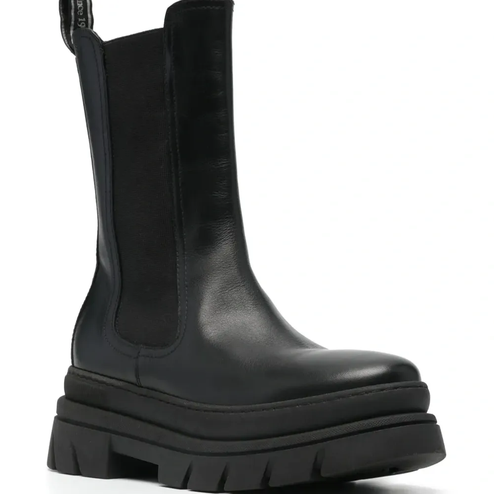 Ботинки челси